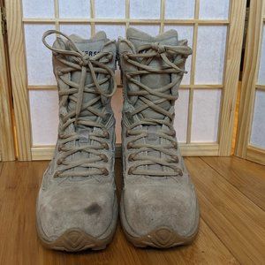 Converse Desert Dweller Boots Size 8.5
